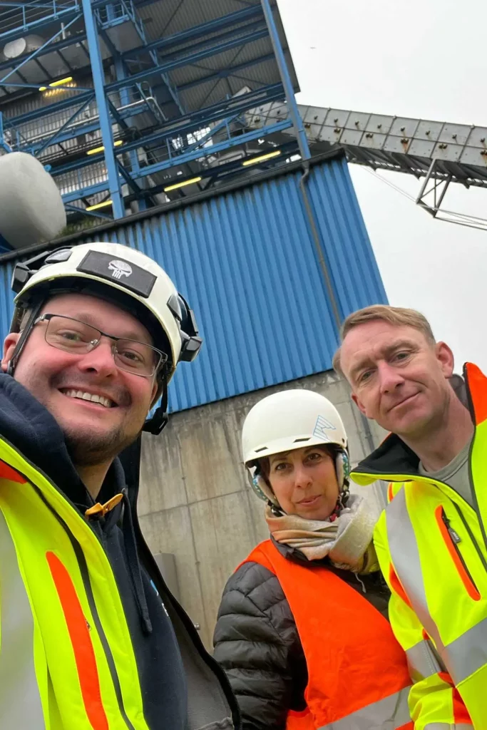 Aorta Service & Solution GmbH - Arbeitnehmerüberlassung und Personalvermittlung - Am Puls der Zeit - Team Ansprechpartner & Geschäftsführer Herr Torsten Kleuen und Herr Marco Fentsahm sowie Frau Viktoria Korom