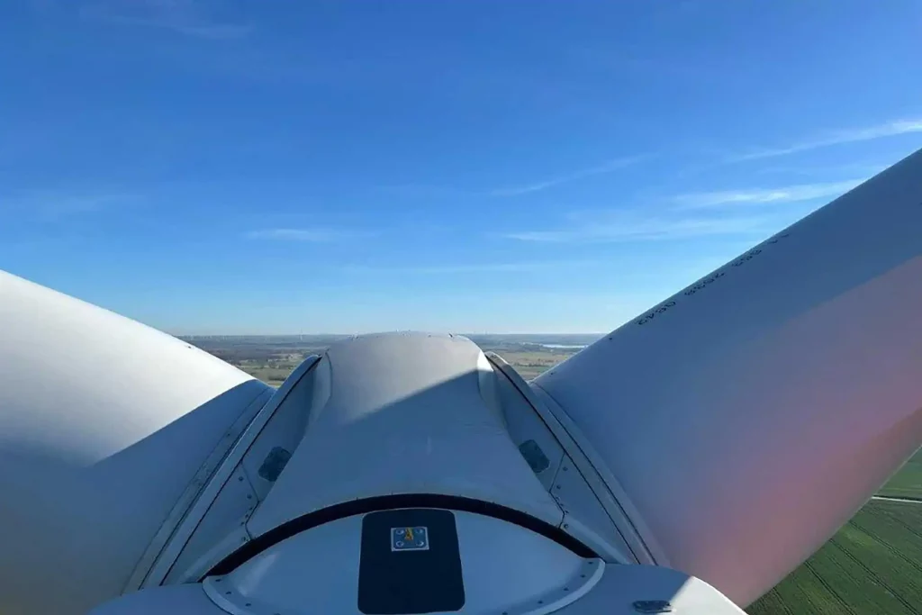Aorta Service & Solution GmbH - Arbeitnehmerüberlassung und Personalvermittlung - Am Puls der Zeit - Blick aus der Gondel einer Windkraftanlage